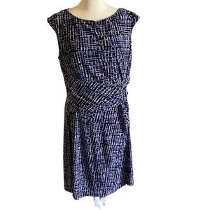 Chaps XL blue/white pattern dress. Sleeveless. Ruched at waist. Stretchy.